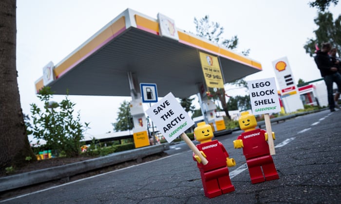 Lego and Shell Brand Collaboration